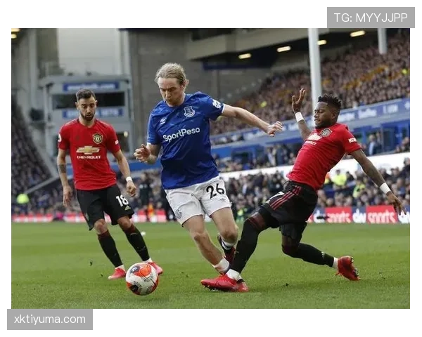 德布劳内与布鲁诺佩雷拉在控球推动下表现出路径分化与体系倾向