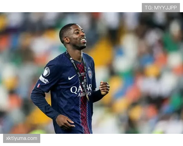 杜埃与罗纳尔迪尼奥：灵性表现及创造力对比分析