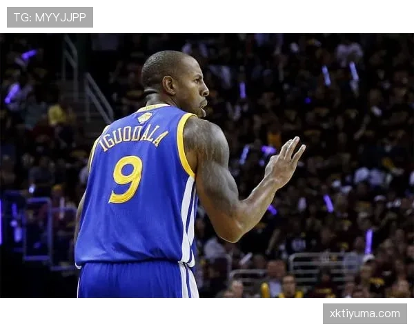 伊戈达拉利用无球跑动提升防守转换效率主导关键季后赛表现