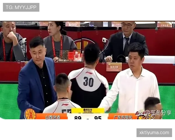 阻挡犯规判罚标准竟和常识大不同，裁判到底怎么判？